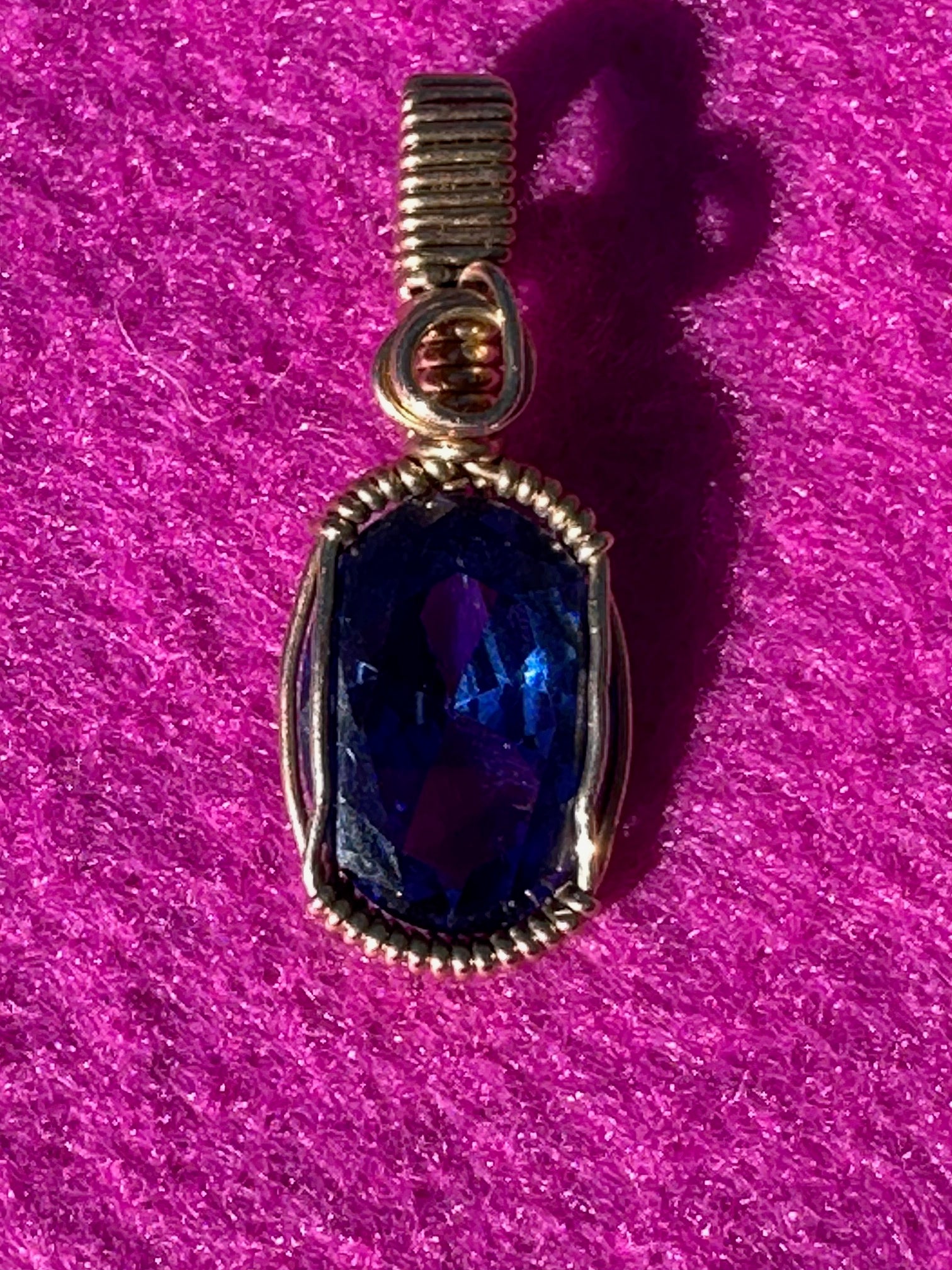 “Starborn Echo” — Blue Sapphire Pendant